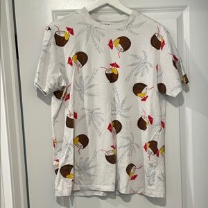 Men free planet Tropical Coconut Print White Shirt medium